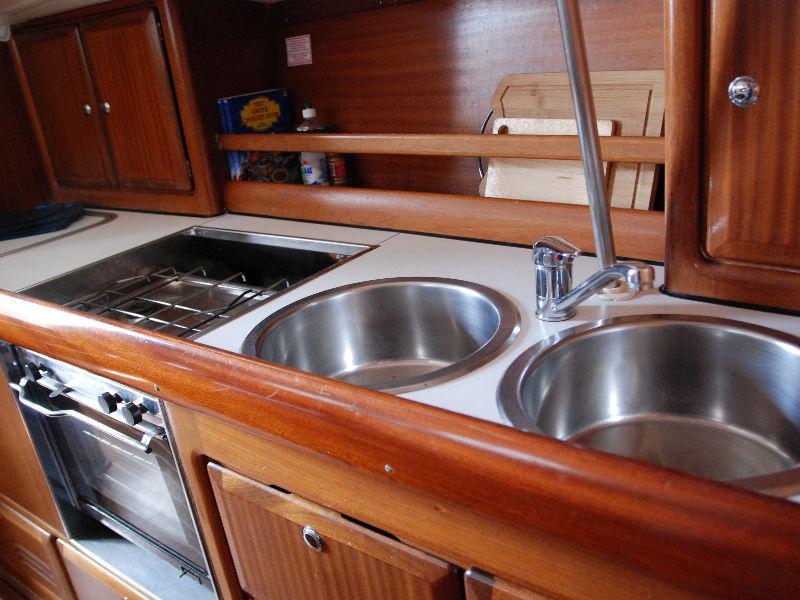 Book yachts online - sailboat - Bavaria 38H - PLATON 2 - rent
