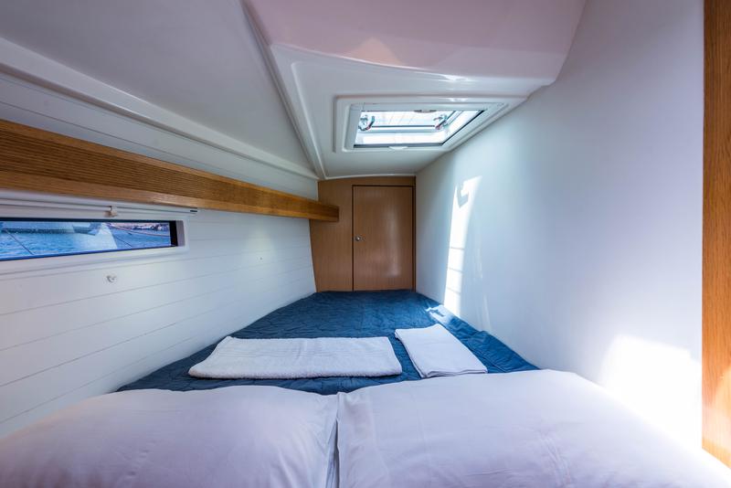 Book yachts online - sailboat - Bavaria Cruiser 50 - Altair - Bow &amp; Solar - rent