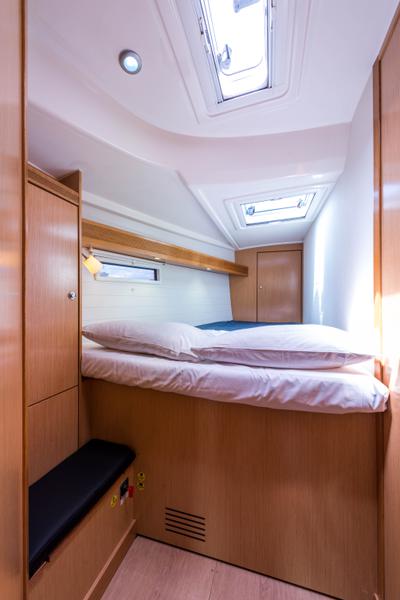 Book yachts online - sailboat - Bavaria Cruiser 50 - Altair - Bow &amp; Solar - rent