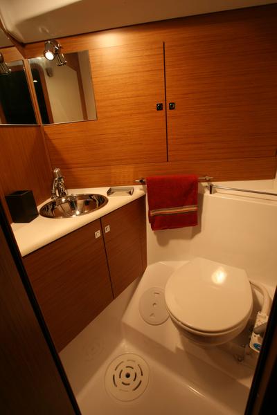 Book yachts online - sailboat - Sun Odyssey 49i - Madeline - rent
