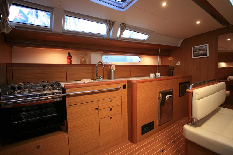 Book yachts online - sailboat - Sun Odyssey 49i - Madeline - rent