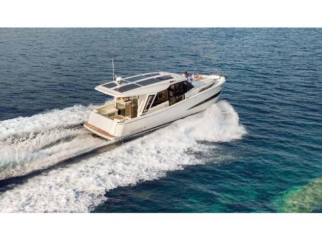 Book yachts online - motorboat - Greenline Hybrid 33 - List - rent