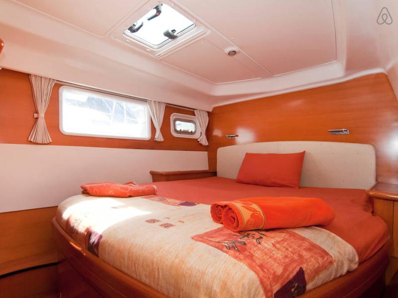 Book yachts online - catamaran - Lagoon 440 - Zippi - rent