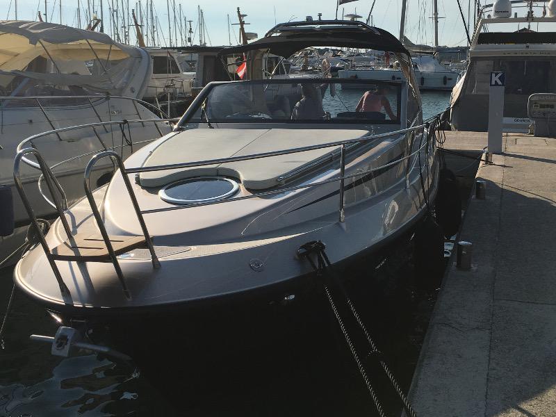 Book yachts online - motorboat - Mirakul 30 Sport - Laura III - rent
