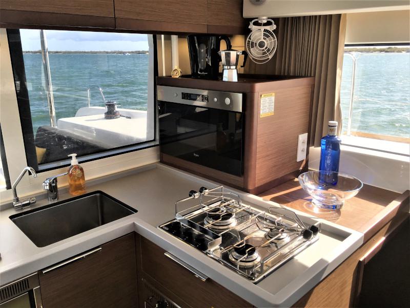 Book yachts online - catamaran - Lagoon 40 - Cat 40 - rent