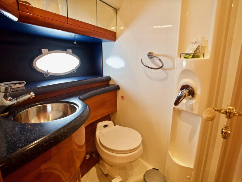 Book yachts online - motorboat - Cranchi Mediterranee 50 HT - Magia - rent