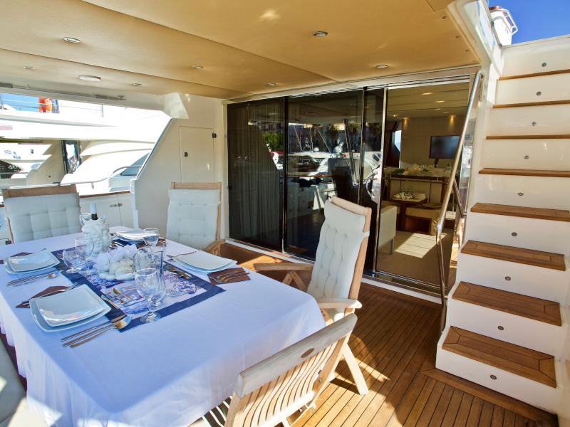 Book yachts online - motorboat - Aicon 75 - Lutetia - rent