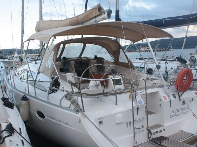 Book yachts online - sailboat - Elan 434 - Rebekka - rent