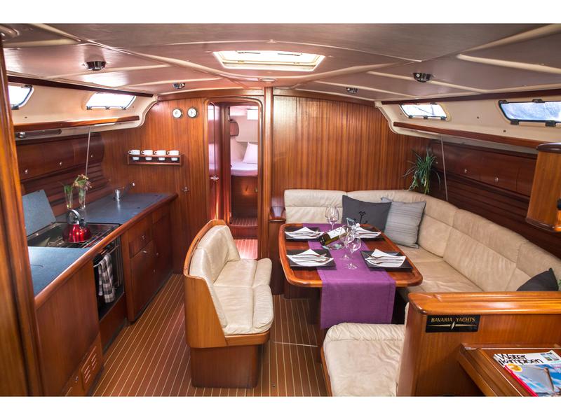 Book yachts online - sailboat - Bavaria 44 - Bavaria 44 (2002) - rent