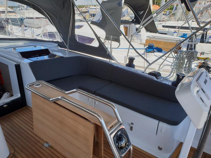 Book yachts online - sailboat - Hanse 458 - Adagio - rent
