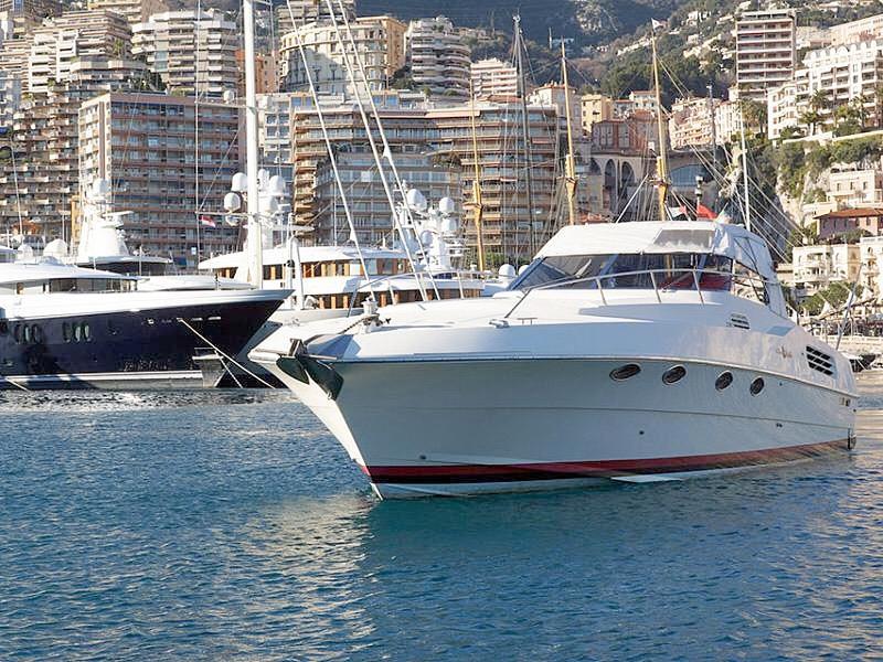 Book yachts online - motorboat - Riva 50 - Diable - rent