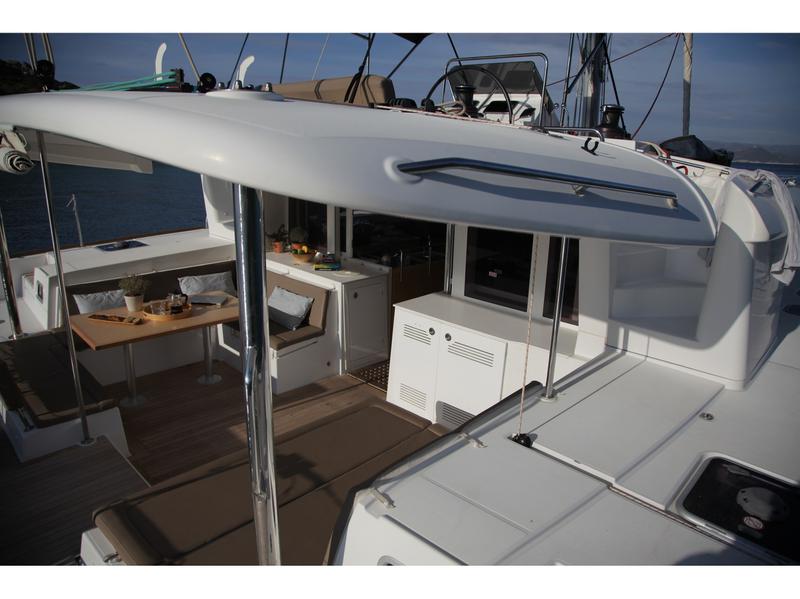 Book yachts online - catamaran - Lagoon 450 - Poseidon - rent