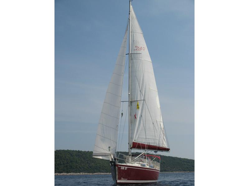 Book yachts online - sailboat - Delphia 40 - Nevette - rent