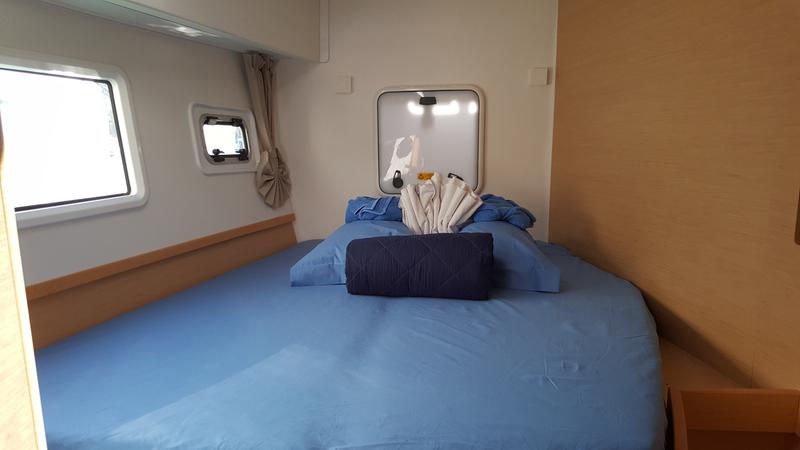 Book yachts online - catamaran - Lagoon 42 - Beta Persei II (A/C, WM, Generator, Inverter) - rent