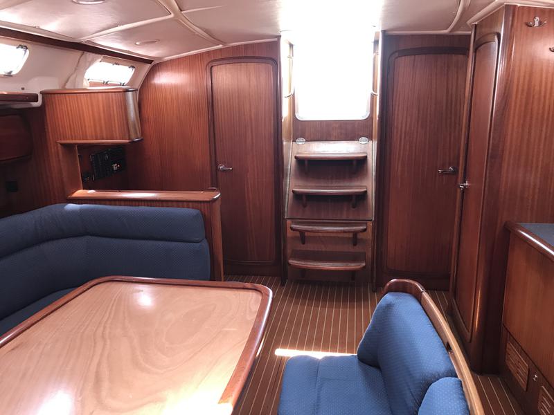 Book yachts online - sailboat - Bavaria 44 - Stromboli - rent