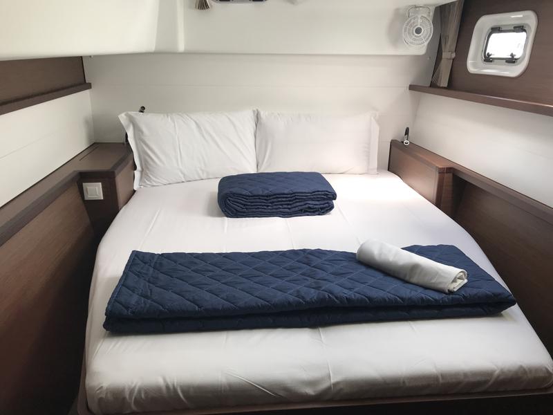 Book yachts online - catamaran - Lagoon 450F - Rigel Kentaurus (GND) - rent