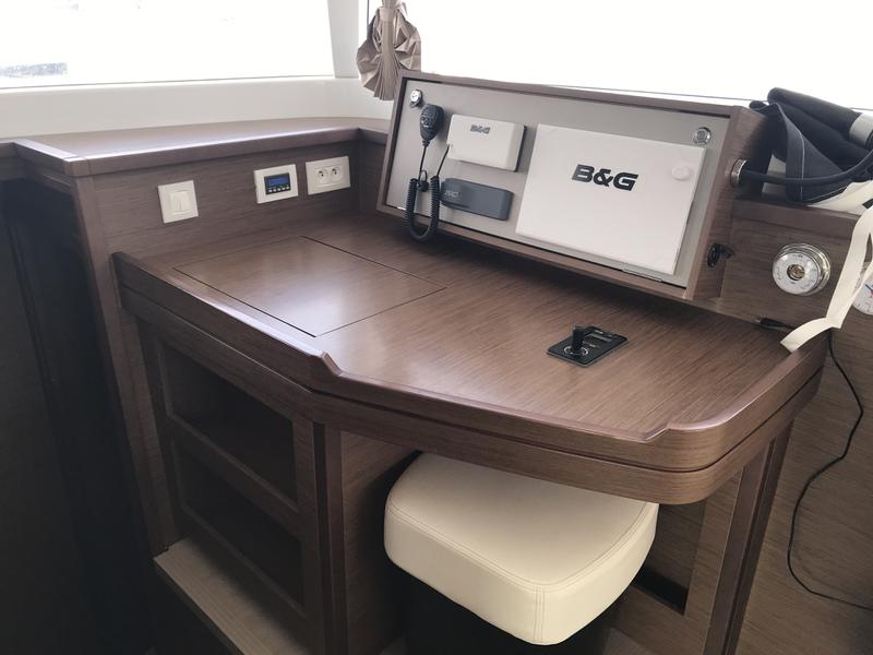 Book yachts online - catamaran - Lagoon 450F - Cor Caroli (TOR) - rent