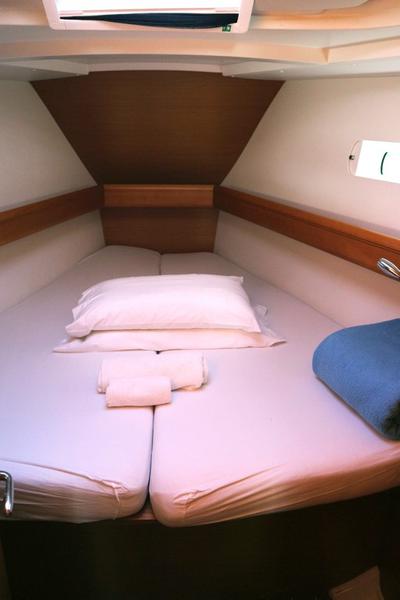 Book yachts online - sailboat - Sun Odyssey 439 - Gael (PMI) - rent
