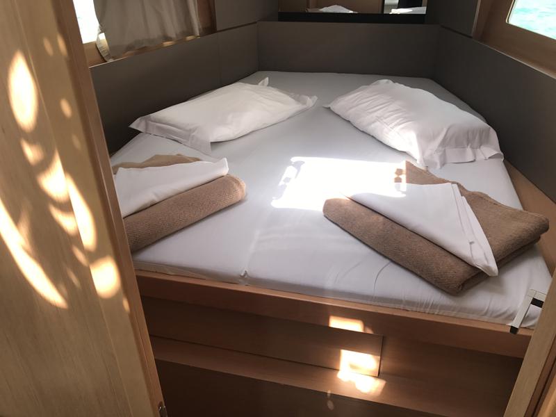 Book yachts online - sailboat - Oceanis 38 - Regulus - rent