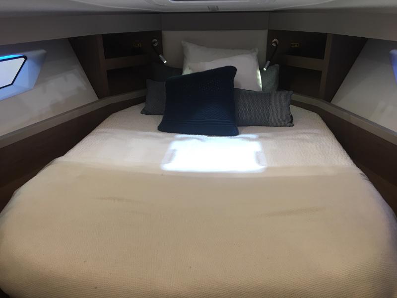 Book yachts online - motorboat - Beneteau GT40 - FELIX  - rent