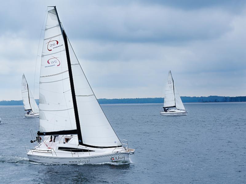 Book yachts online - sailboat - Maxus 26 Prestige 8/1 - TAURUS - rent