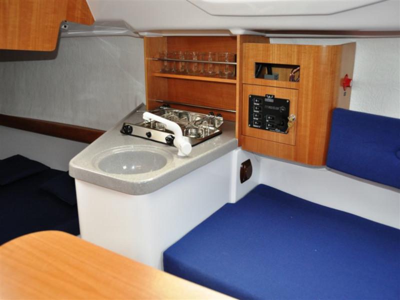 Book yachts online - sailboat - Maxus 22 Prestige - KEFISO - rent