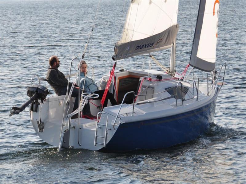 Book yachts online - sailboat - Maxus 22 Prestige - KEFISO - rent