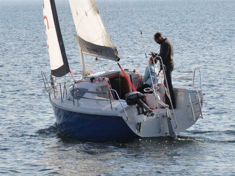 Book yachts online - sailboat - Maxus 22 Prestige - KEFISO - rent