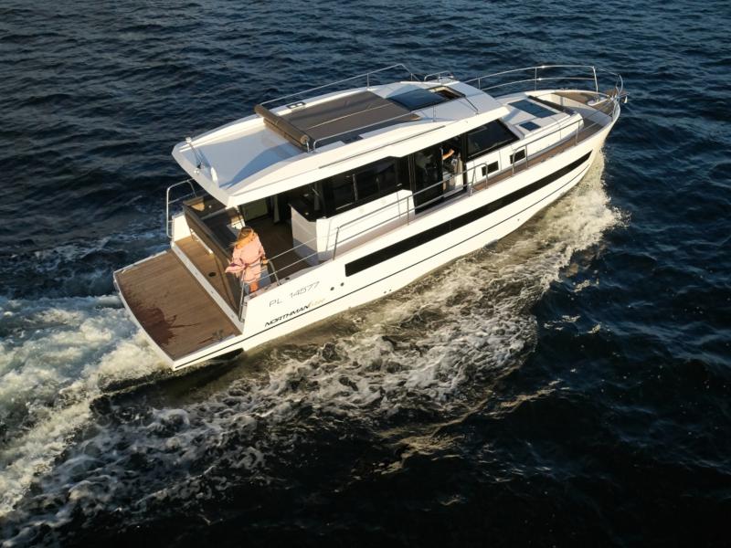 Book yachts online - motorboat - Northman 1200 - MARINA - rent