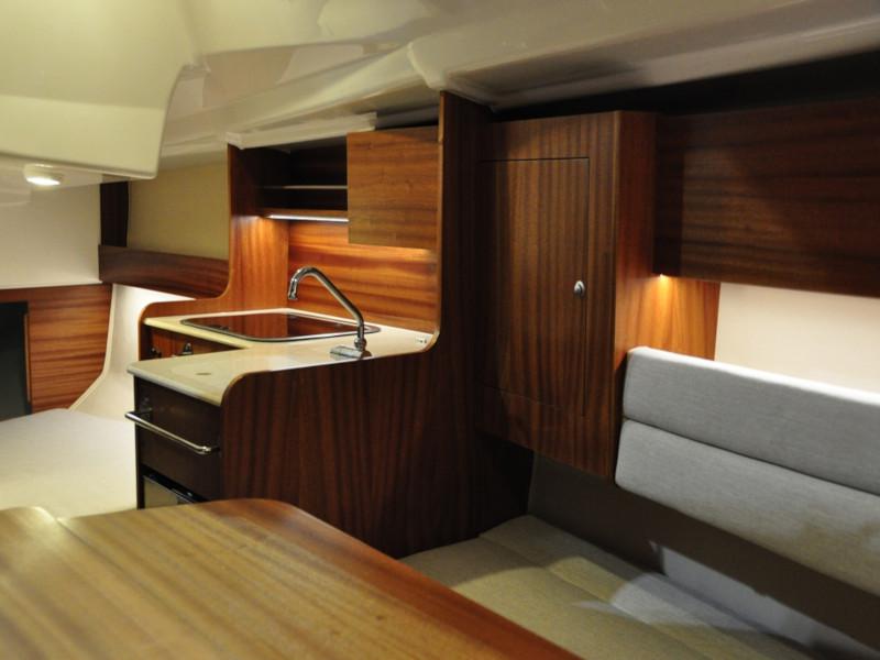 Book yachts online - sailboat - Maxus Evo 24 Prestige + - MERU - rent