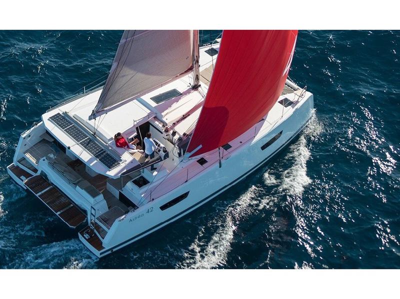 Book yachts online - catamaran - FONTAIN PAJOT - MYisland - rent