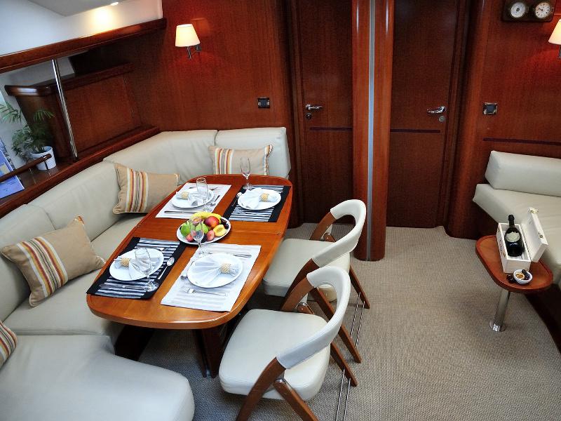 Book yachts online - sailboat - Beneteau 57 - Sea Star II - rent