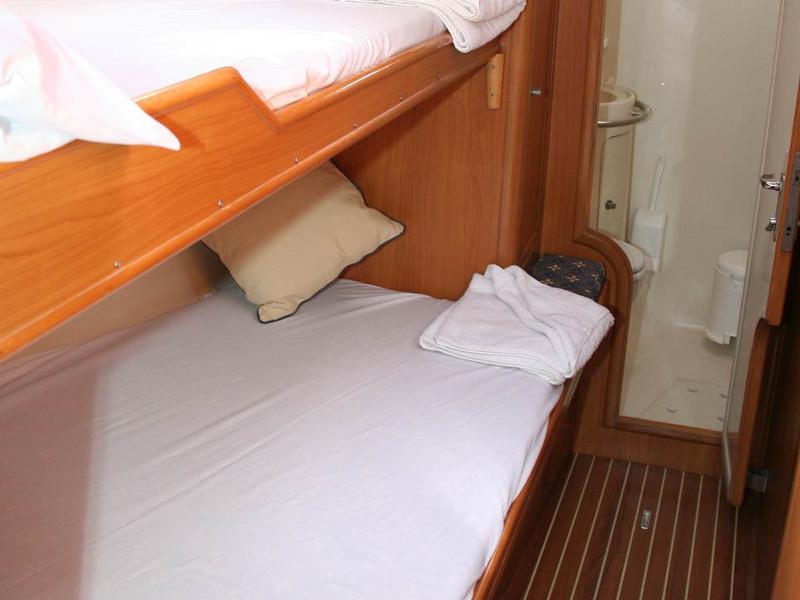 Book yachts online - sailboat - Ocean Star 51.1 - Blue Marlin - rent