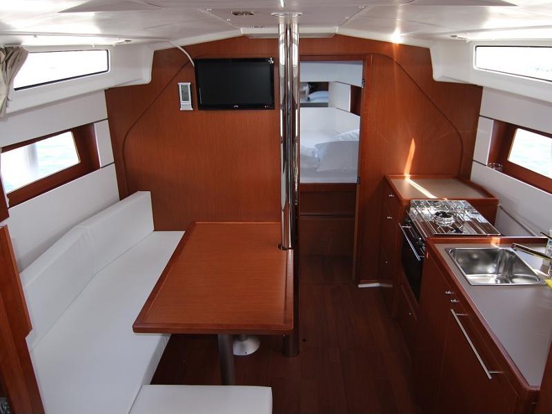 Book yachts online - sailboat - Oceanis 38.1 - TOP - rent