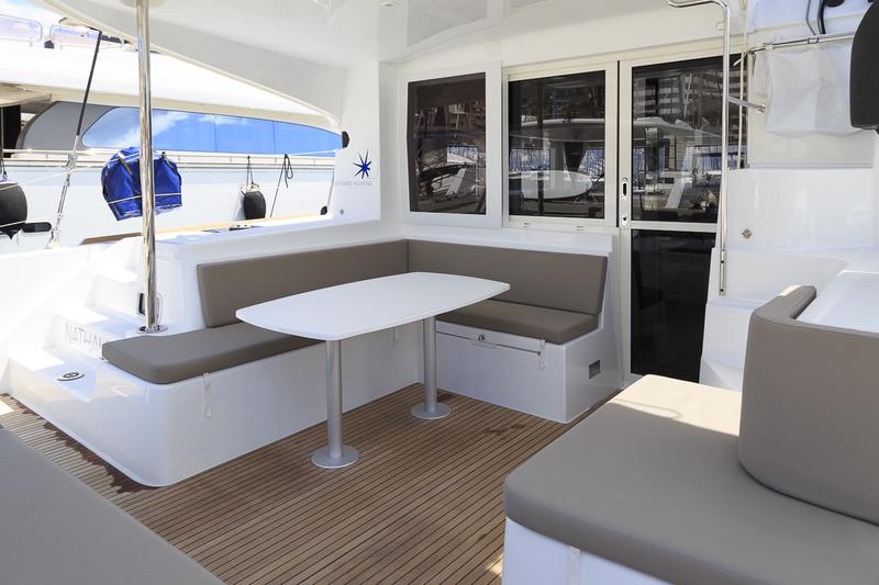 Book yachts online - catamaran - Lagoon 40 - Amalia II - rent