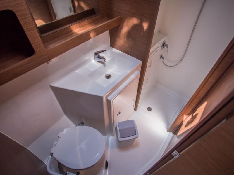 Book yachts online - catamaran - Lagoon 42 - Mitra - rent