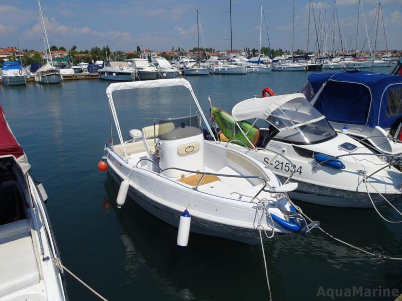Book yachts online - motorboat - Bluline 19 Open - B19 - rent