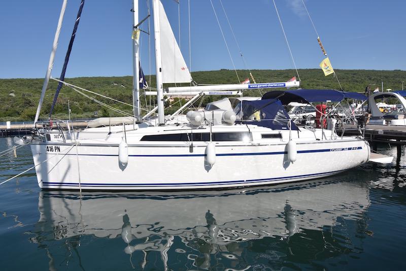 Book yachts online - sailboat - Bavaria Cruiser 34 - KIER - rent