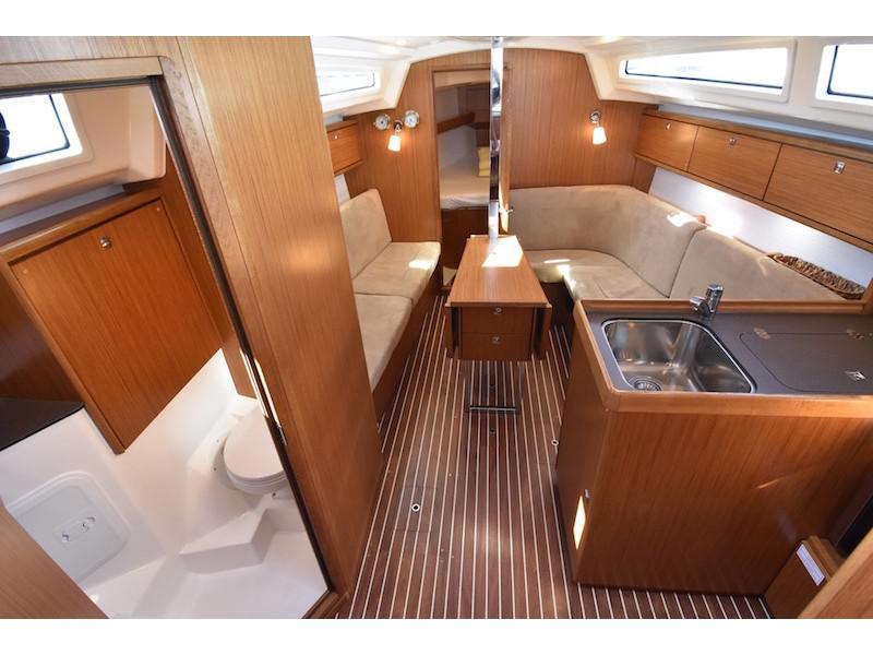 Book yachts online - sailboat - Bavaria Cruiser 34 - KIER - rent
