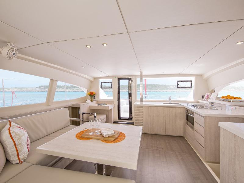 Book yachts online - catamaran - Sunsail 404 - Sunsail 404 (2016) - rent