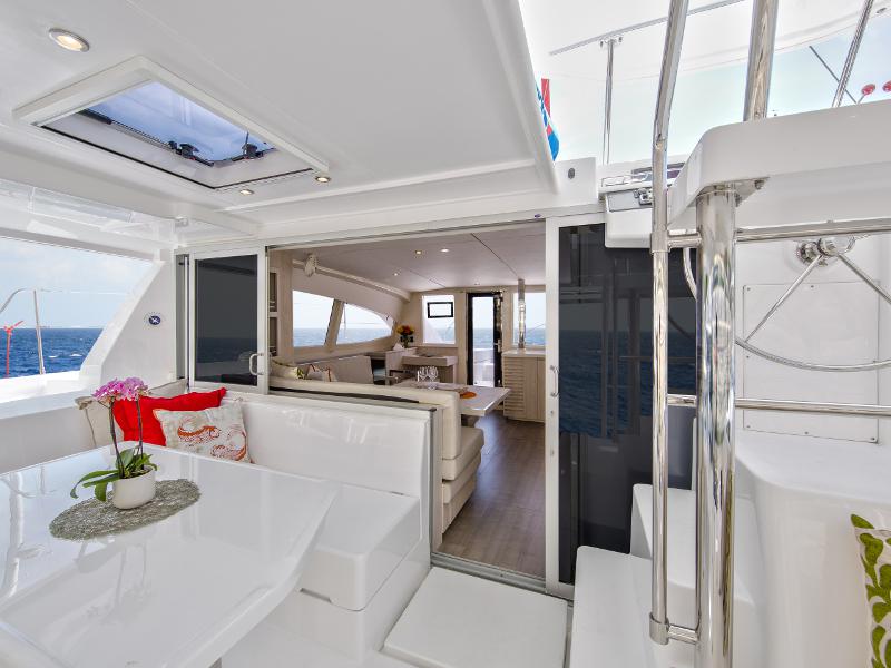 Book yachts online - catamaran - Sunsail 404 - Sunsail 404 (2016) - rent