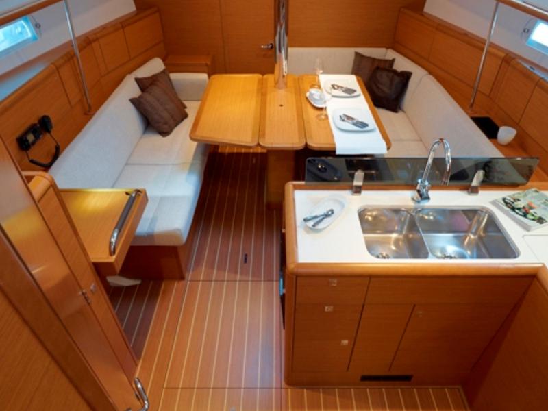 Book yachts online - sailboat - Sunsail 38/2 - Sunsail 38/2 (2015) - rent