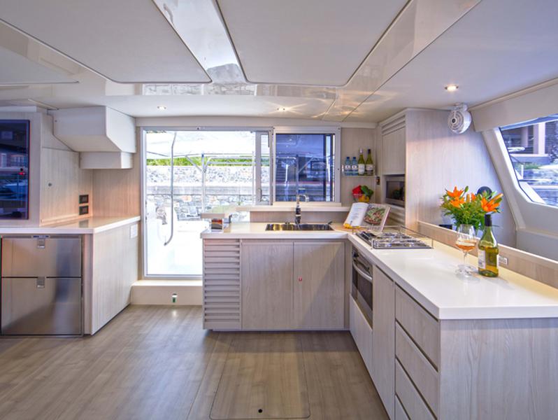 Book yachts online - catamaran - Sunsail 484 - Sunsail 484 (2016) - rent