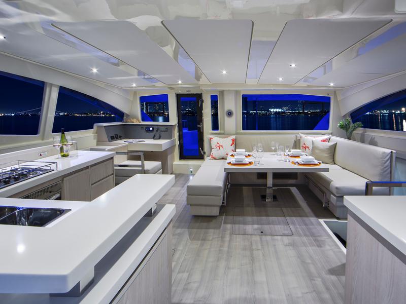 Book yachts online - catamaran - Sunsail 484 - Sunsail 484 (2016) - rent