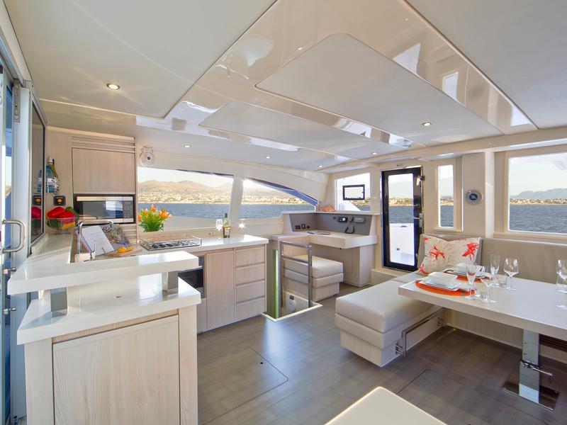 Book yachts online - catamaran - Sunsail 484 - Sunsail 484 (2016) - rent