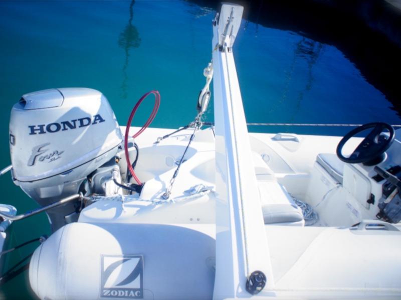Book yachts online - catamaran - Privilege 585 - Matira - rent