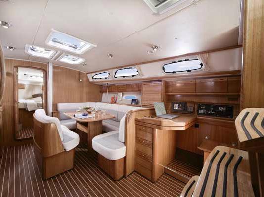 Book yachts online - sailboat - Bavaria 40 Cruiser - B40-08-A - rent