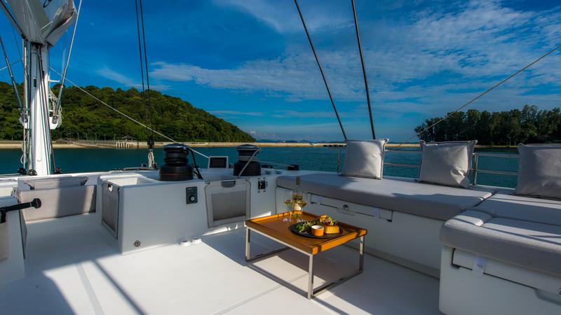 Book yachts online - catamaran - Lagoon 620 - 5 cab - Primetime - rent