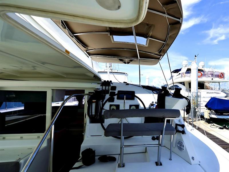 Book yachts online - catamaran - Lagoon 421 - Miss Coco - rent