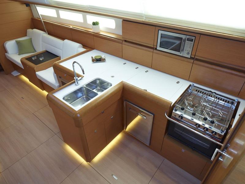 Book yachts online - sailboat - Sun Odyssey 519 -  6 cabs - MARINA - rent